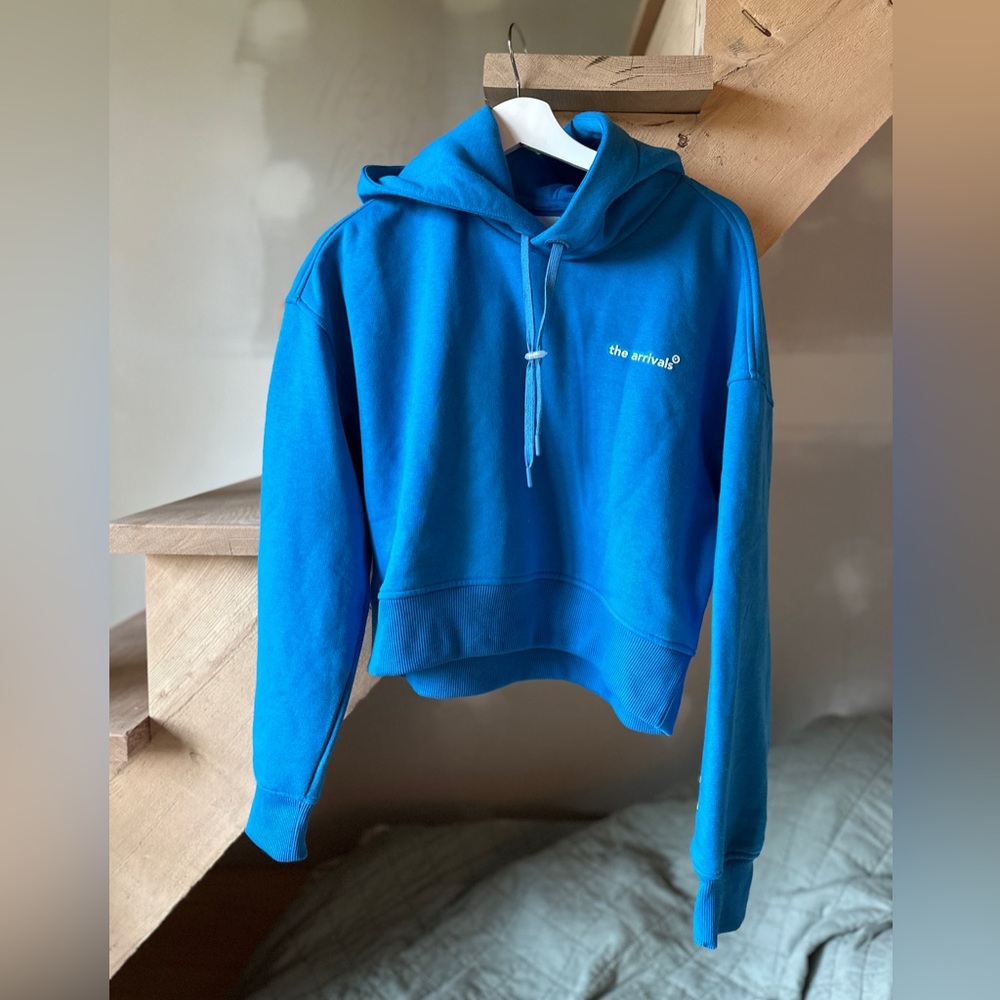 ~like new~ Arrivals Soft Cropped Hoodie